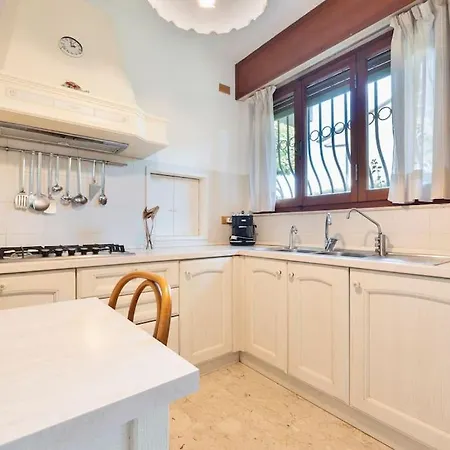 Golden Luxe - Quiete Villa,exclusive Garden In Dei Marmi * Forte dei Marmi