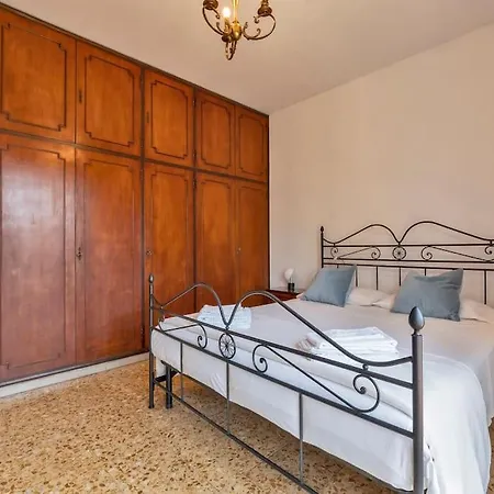 Golden Luxe - Quiete Villa,exclusive Garden In Dei Marmi *