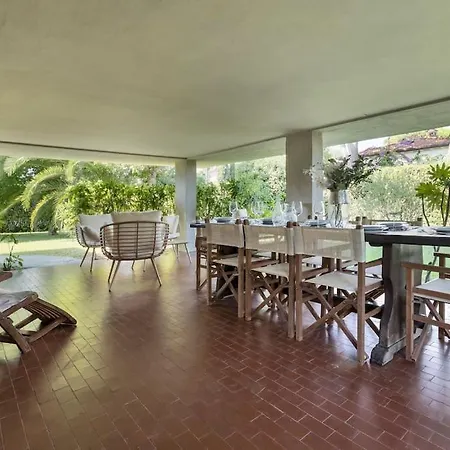 Tatil Evi Golden Luxe - Quiete Villa,exclusive Garden In Dei Marmi