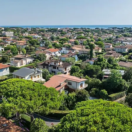 Holiday home Golden Luxe - Quiete Villa,exclusive Garden In Dei Marmi *
